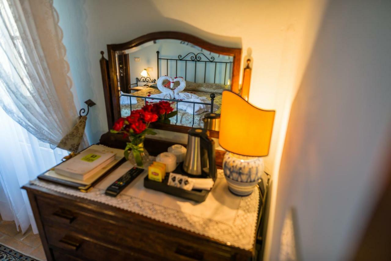 Hotel & Spa L'Antico Forziere เดรูตา ภายนอก รูปภาพ