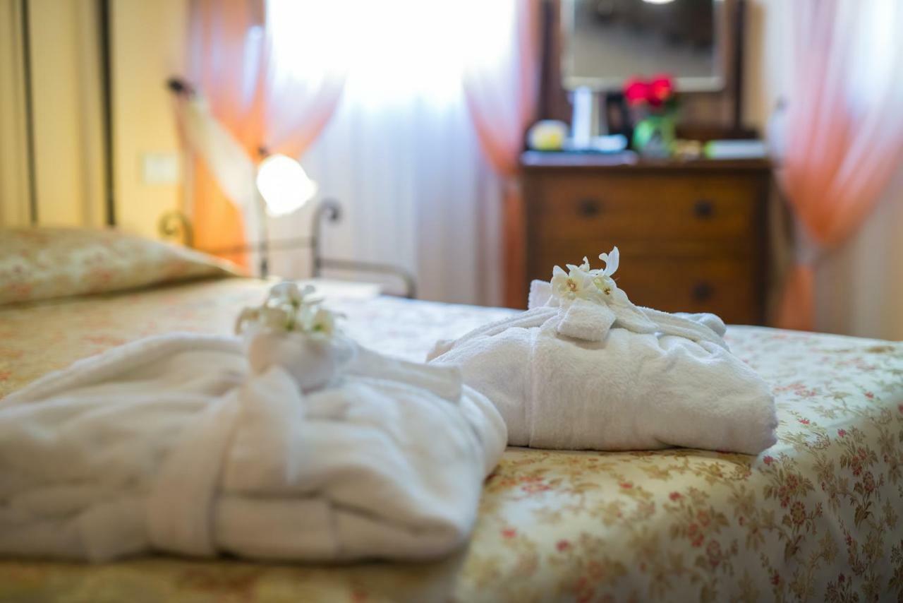 Hotel & Spa L'Antico Forziere เดรูตา ภายนอก รูปภาพ